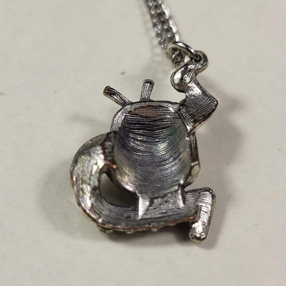 1776 Drum Pendant Necklace 17in Silver Tone Patriotic Scroll Vintage - Picture 5 of 6